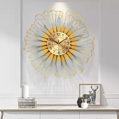 Nordic wall clock Modern simple fashion living room decoration clock Creative light luxury personality Sunflower wall clock hanging watch