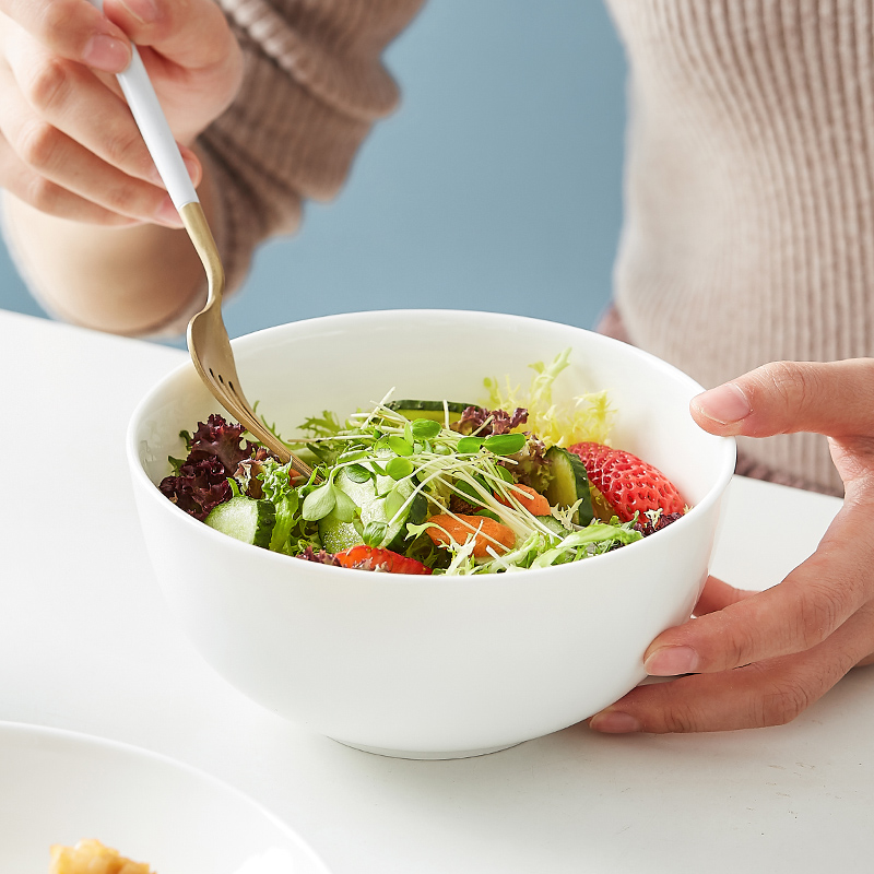 The microwave dessert bowl ipads bowls with single fruit salad bowl of steamed egg noodles bowl of Japanese Nordic