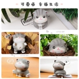 Подарок на день рождения женщина подруга подруга девушки с практическими милыми маленькими творческими друзьями, которые заканчивают