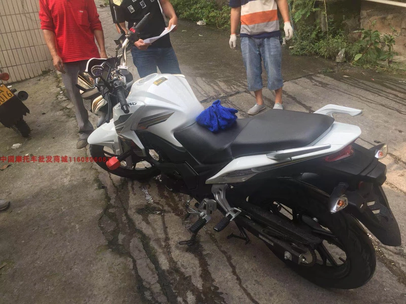 Jialing New Street Fire Super JH150-8B CBi70 Động cơ làm mát bằng không khí Cân bằng trục xe máy đường phố nam - mortorcycles