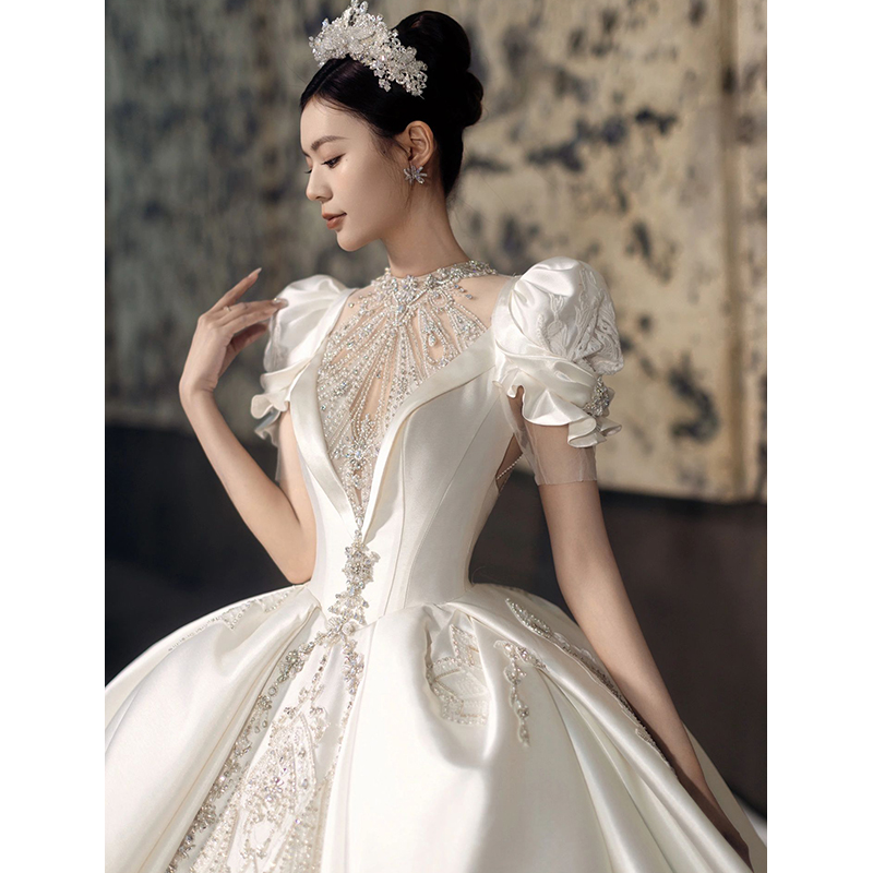 Law-style fugitive princess satin wedding dress 2023 new brides rework extravaganza with big trailing main yarn little sub winter-Taobao