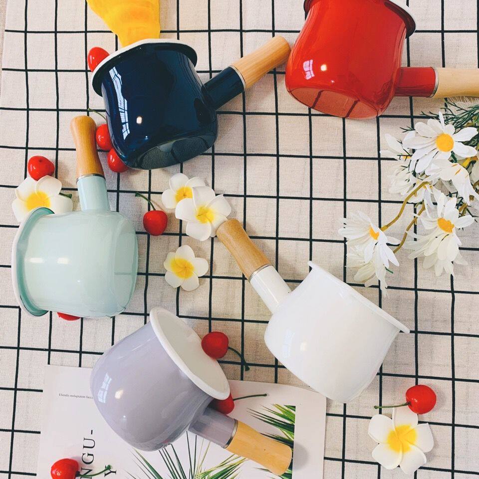 Enamel milk pot 10CM mini net red Japanese-style household ceramic non-stick porridge hot milk baby food supplement for gas