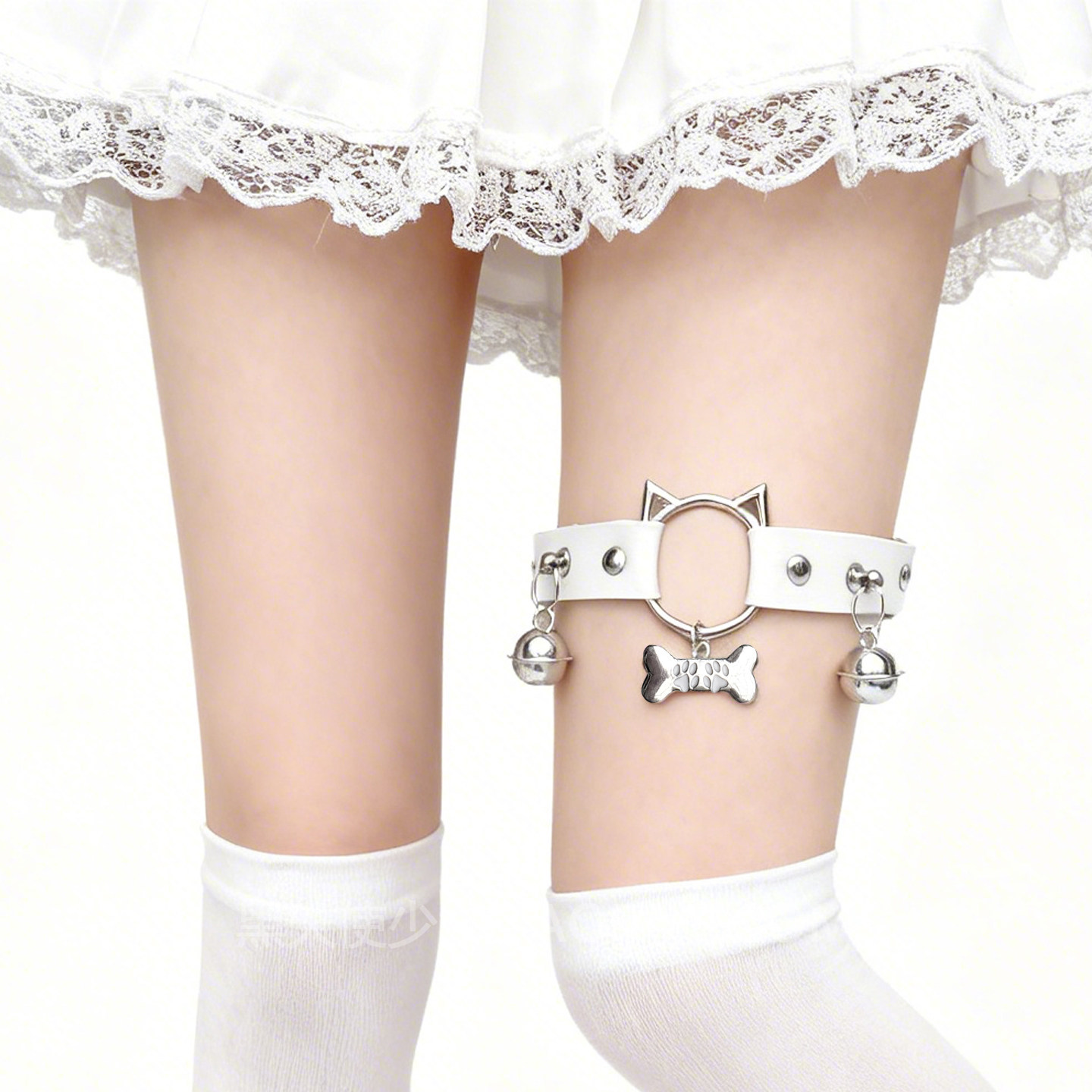 Cat-themed white cat bell leg ring, cute and cool bone pendant, sexy punk JK thigh ring