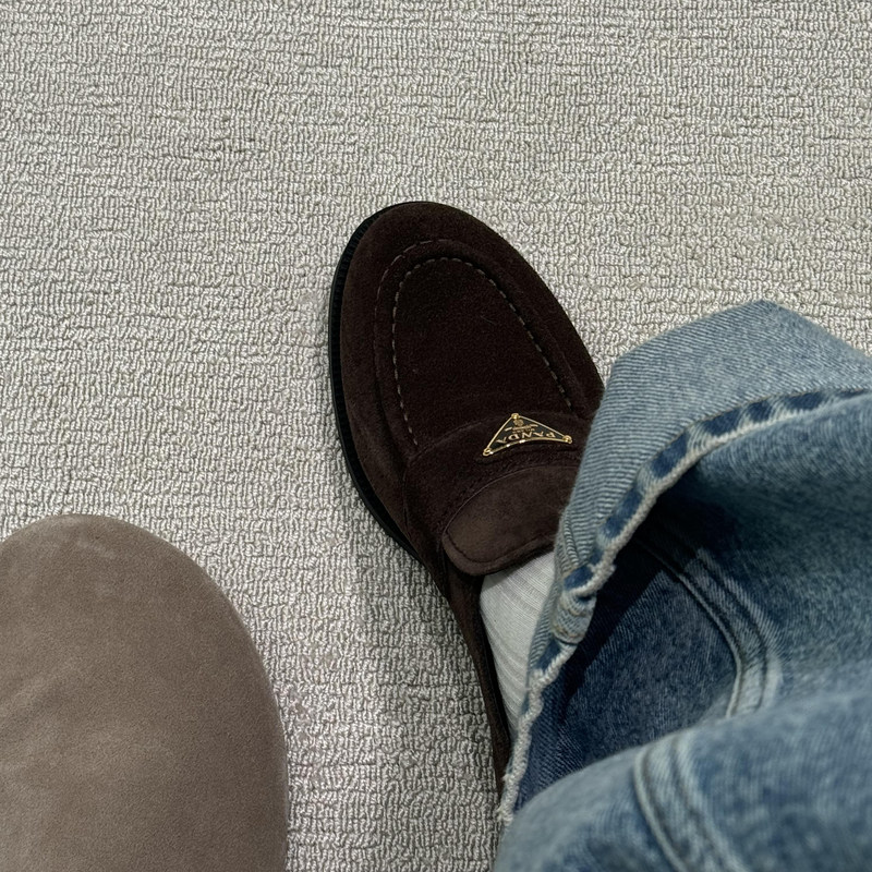 Sheepskin Version~Retro Triangle Buckle Genuine Leather Thick-Soled Loafers for Women, Autumn Slip-On Lazy Leather Shoes with Chunky Heels Sheepskin Version~Retro Triangle Buckle Genuine Leather Thick-Soled Loafers for Women, Autumn Slip-On Lazy Leather Shoes with Chunky Heels
