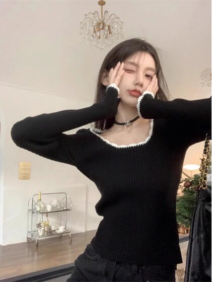Beautiful Lace Square-Neck Base Shirt for Women, Suitable for Spring, Autumn, and Winter, Slim Fit, Pure and Desirable, Petite Size, Color-Blocking Inner Layer Top, Sweater for Women