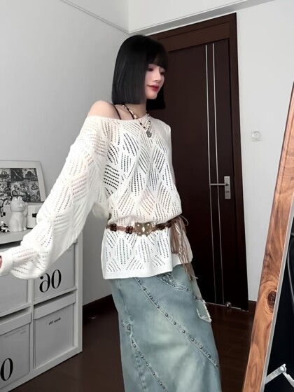 Korean Style Early Spring Outfit 2026 New White Off-Shoulder Hollow Knit Top for Women, Loose Thin Summer Cover-Up Blouse