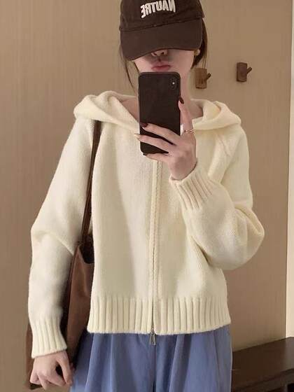 Solid Color Hooded Zip-Up Cardigan, Thickened, 2026 Autumn and Winter New Korean Style, Versatile, Loose, Slimming Knit Top for Women