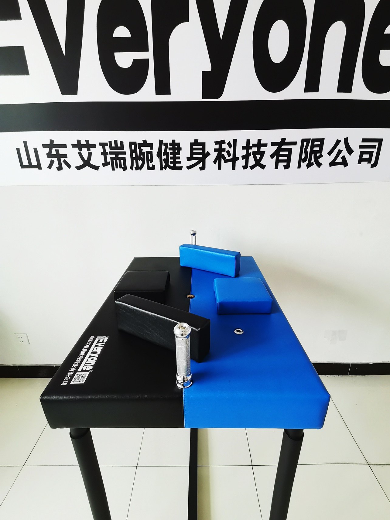 Wrist strength table wrist strength table wrist wrestling wrist competition special table Zhao Zirui wrist training camp with wrist wrist wrist