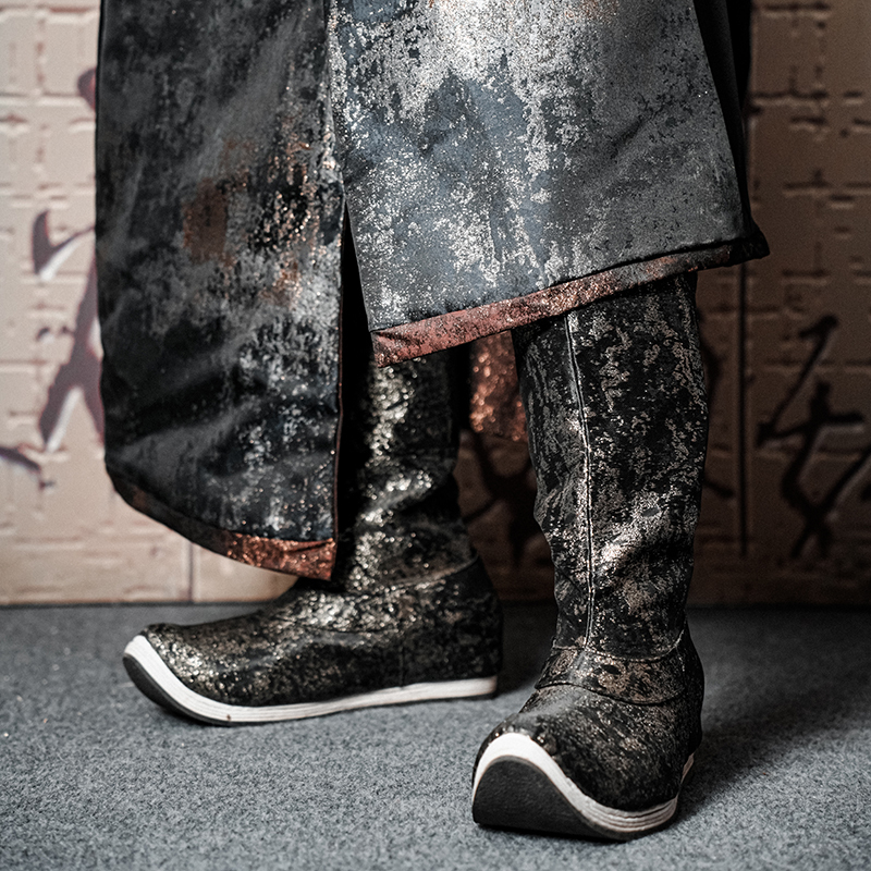 Spring Gilded Soap Leather Embroidered Hanfu Shoes with a Thousand-Layer Sole, Ancient Costume Shoes for Men and Women, Height-Increasing, Upturned Toe, Armor-Like Spring Gilded Soap Leather Embroidered Hanfu Shoes with a Thousand-Layer Sole, Ancient Costume Shoes for Men and Women, Height-Increasing, Upturned Toe, Armor-Like