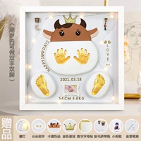 Корова в Qian Kun · Hao Yuebai