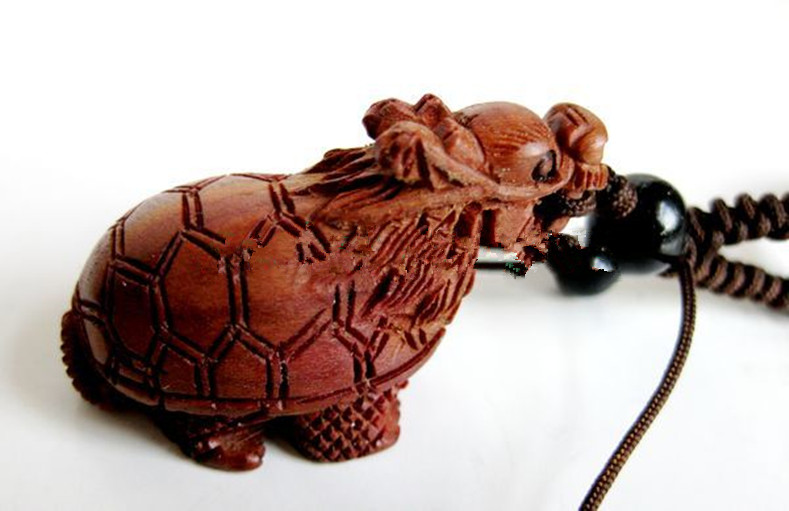 Peach carved tap Turtle keybuckle bag with decoration of pine mascot gadgets