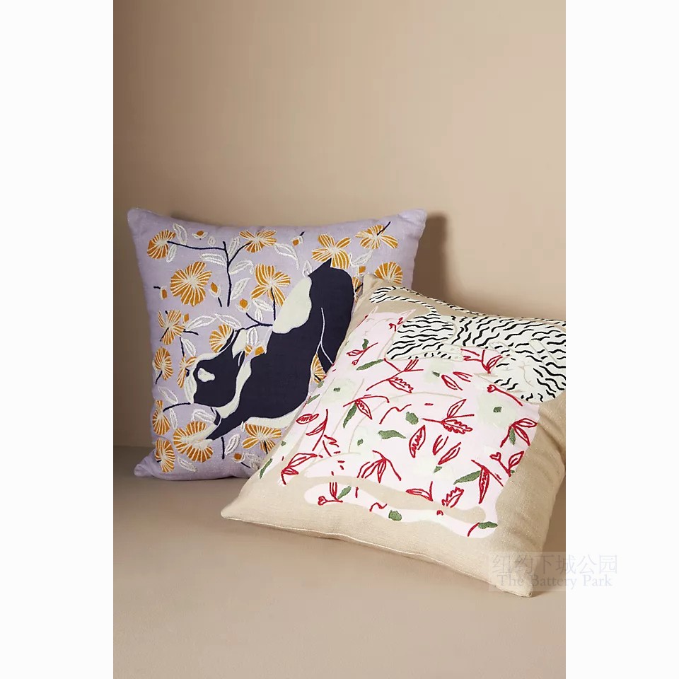 Spot New York Downtown Park imports the cutest leisure cotton wire carpet and embroidery cushions
