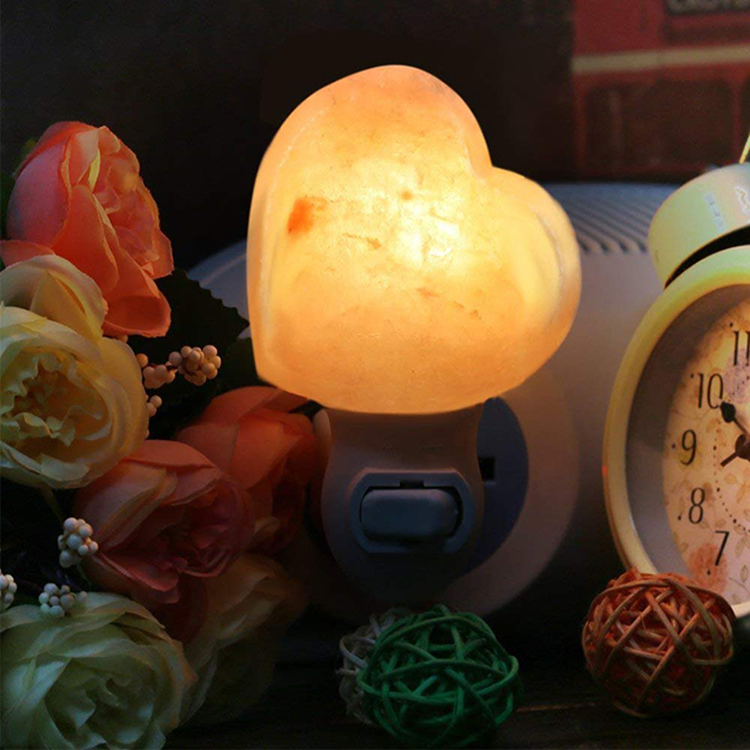 Crystal salt lamp Himalayan salt wall lamp Bedroom bed head lamp heart-shaped small wall lamp swing piece Heimaraja salt lamp
