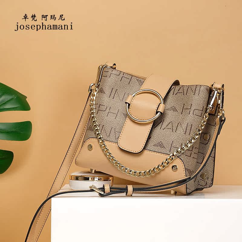 Zhuo Fan Armani bag women 2019 new small ck Korean version of the bag fashion messenger bag shoulder chain womens bag