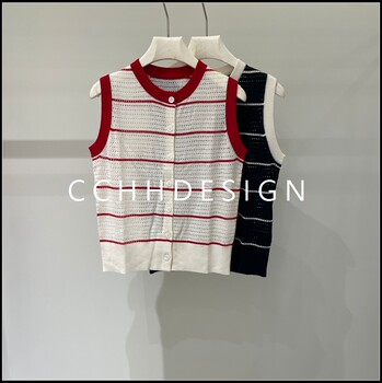 ເຄື່ອງນຸ່ງຜູ້ຍິງເອີຣົບ 2026 summer new contrast color striped knitted vest sleeveless round neck single-breasted slim fit