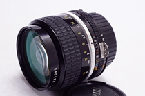 Nikon AIS 35 2 35MM F2 lens humanities wide-angle FM2 FM2 F3 fixed Jiao Dewei rich full frame