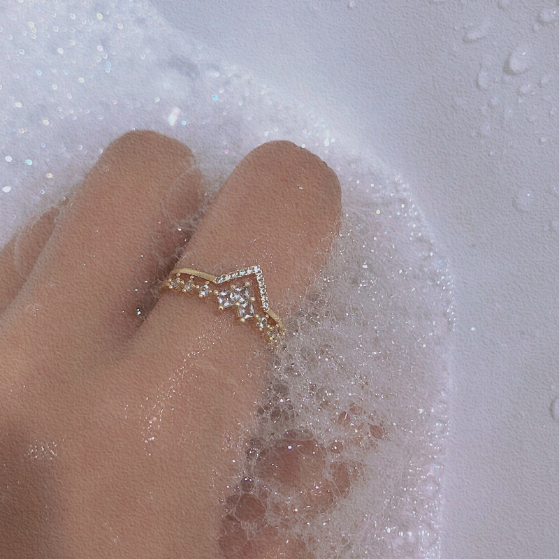 Fashion Tide Personality Hollowed-out Forefinger Ring Female Niche Design Brief Lukewarm Wind Opening Adjustable Air Quality Tail Ring 