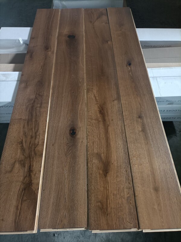 Exported to the Uk, Pure Three-Layer Solid Wood Flooring, 5g Locking System, Extra Large 4mm Thick European Oak Panel, Home Use, Environmentally Friendly, Enf Smoked