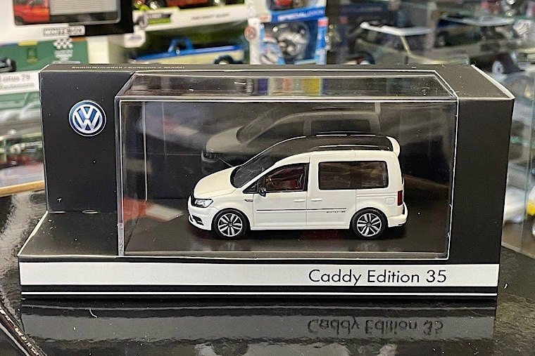 O1CN01ZRAbNL1zFK7HWGYAB !!305486684