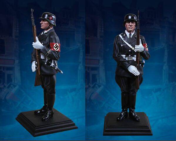 Collection boutique model 1: 6 World War II German soldiers standing guard soldiers finished product model resin fresh packaging