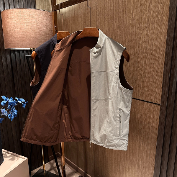 【Old Money Style Reversible Wear】26 Spring New Men's High-End Versatile Double-Sided Vest