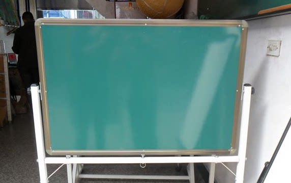 Direct selling hanging bracket type mobile flip children's whiteboard kindergarten double-sided magnetic teaching large blackboard for office use