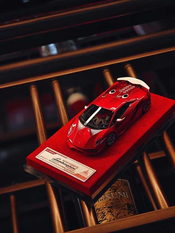 [Exclusive for Woyao Yanpai] 1/43 Emp Marlboro Red and White