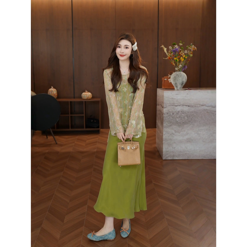 【Willow Fluff】Summer 100% Silk Round Neck Sun Protection Cardigan and Slimming Strap Dress Two-Piece Set