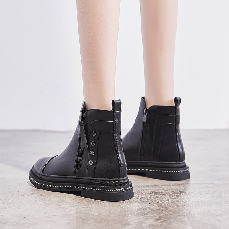 Leather British style flat bottom plus velvet Martin boots 2022 autumn and winter new Western style small short boots hot women's shoes