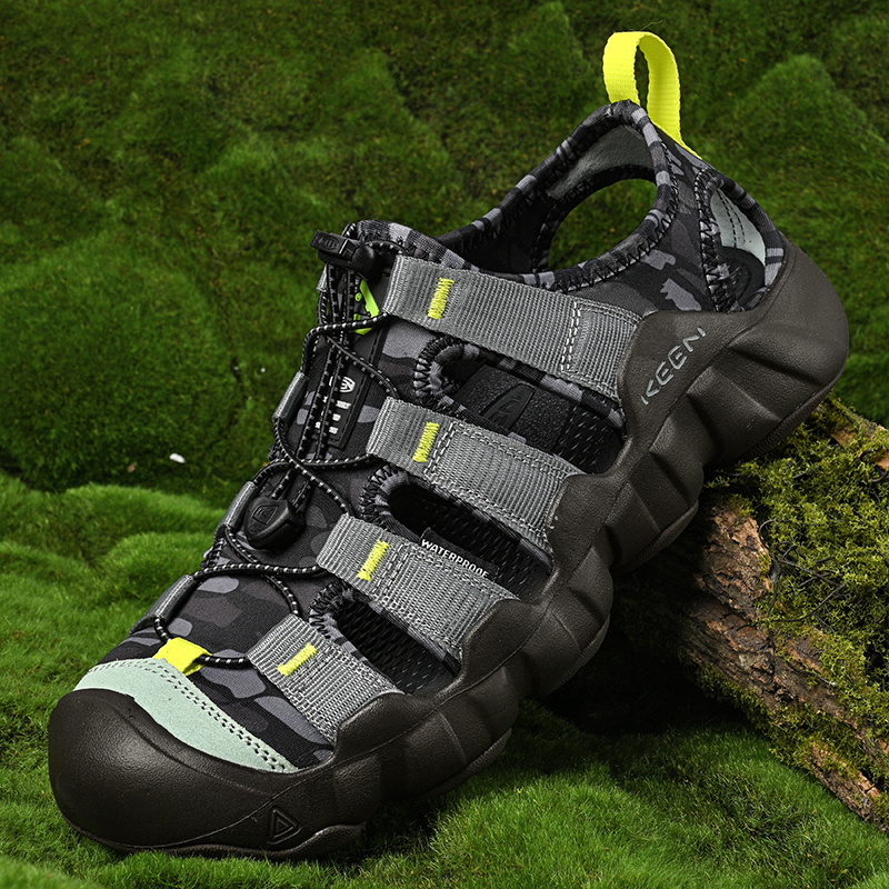 Summer Sandals for Men, Breathable Casual Beach Shoes, Hollow Toe Cap, Anti-Collision Women's Shoes, Camouflage Hiking and River Tracing Shoes, Couple Shoes