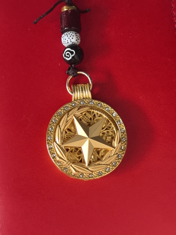 The Fortune-Turning Flower Rotating Keychain with Rotating Wheat Ears Keychain Pendant Keyring Pendant