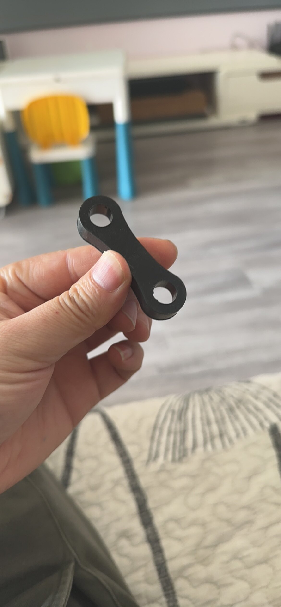 Electric seam glue gun push rod tail cushion