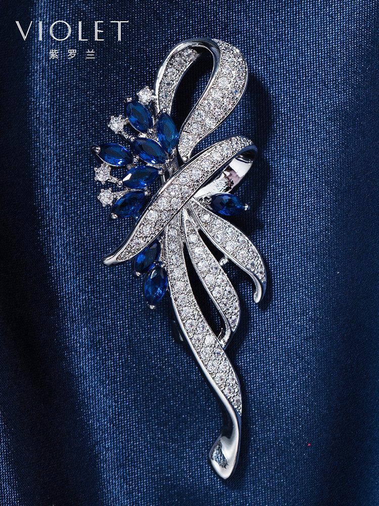 Violet Star Light Luxury Brooch High-End Women's Exquisite Brooch Suit Pin 2025 Birthday Gift