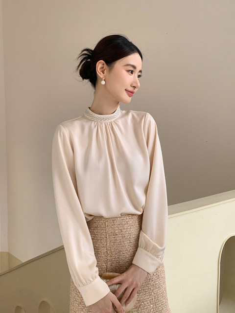 Xxning French-Style Collar with Beaded Embellishments, Pleated Shirt for Women, Light Luxury, Niche Design, High-End Feel Top