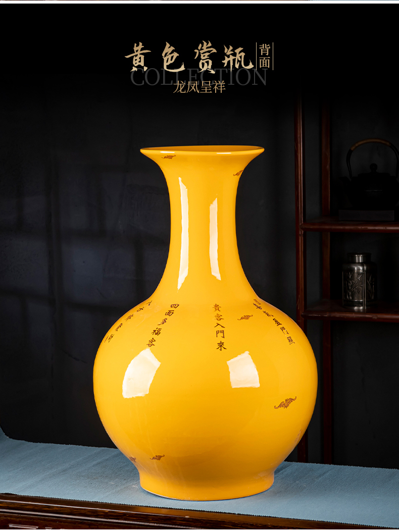 Jingdezhen ceramics China red vase furnishing articles of Chinese style restoring ancient ways is rich ancient frame TV ark adornment large living room