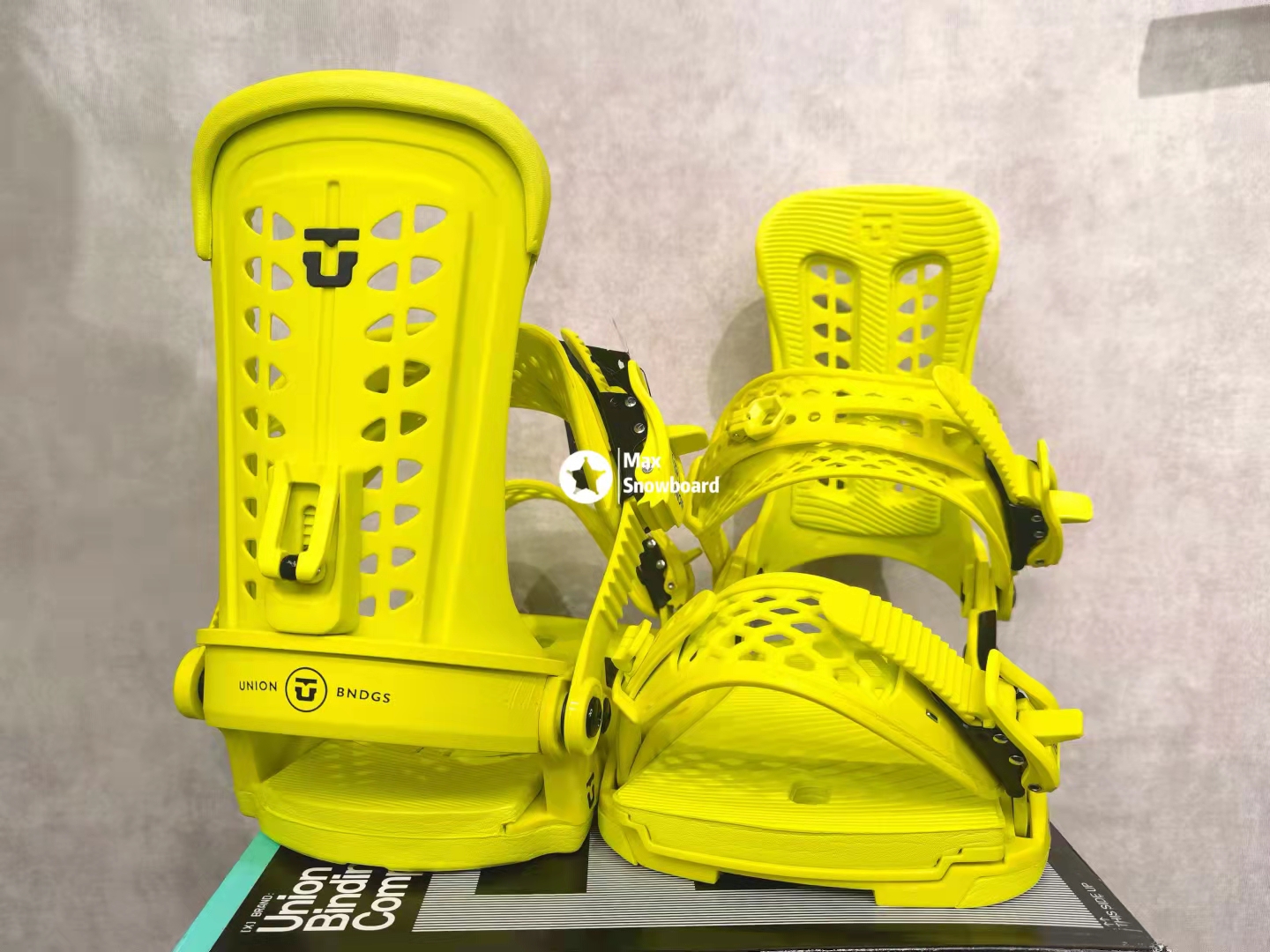 21 22 New Models in Stock! Union Trilogy Women's Fixer Snowboard Snowboard All-Round Flat Flower