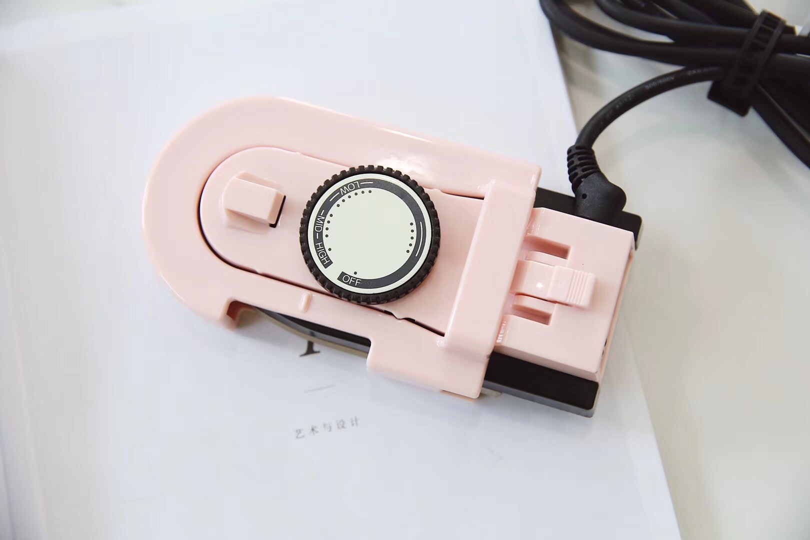 gc576 Lắc cùng một đoạn DULLBEAR điện giật gấu sắt nhỏ cầm máy ủi cầm tay du lịch cần thiết - Điện sắt 	bàn ủi loại nào tốt nhất