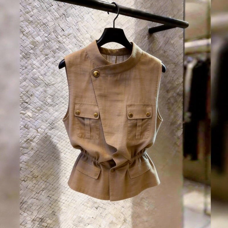 Hong Kong Style Retro Light Brown Waist-Cinching Vest Shirt for Women, Summer Sleeveless Outerwear, High-End Design Workwear Style Top Hong Kong Style Retro Light Brown Waist-Cinching Vest Shirt for Women, Summer Sleeveless Outerwear, High-End Design Workwear Style Top