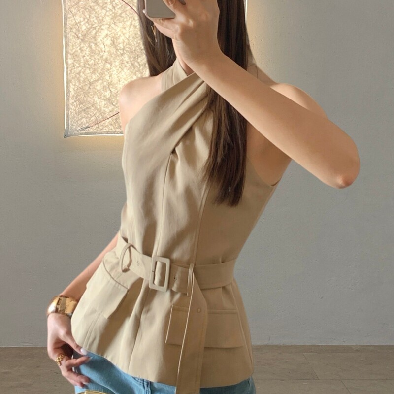 2026 Spring/Summer Hong Kong Style Commuter Cross-Neck Halter Vest Waist-Cinching Sleeveless Off-Shoulder Blazer for Women