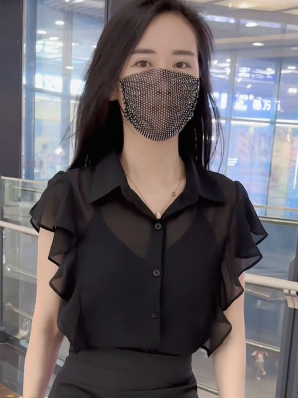 French-Style Lapel Chiffon Shirt for Women, Summer 2026 New Model, Slightly Sheer Design, Fashionable and Youthful Top French-Style Lapel Chiffon Shirt for Women, Summer 2026 New Model, Slightly Sheer Design, Fashionable and Youthful Top