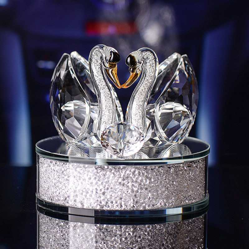 Car Pendulum decorated car Creative Perfume Seat Crystal Swan Interior Accessories Car Ornaments