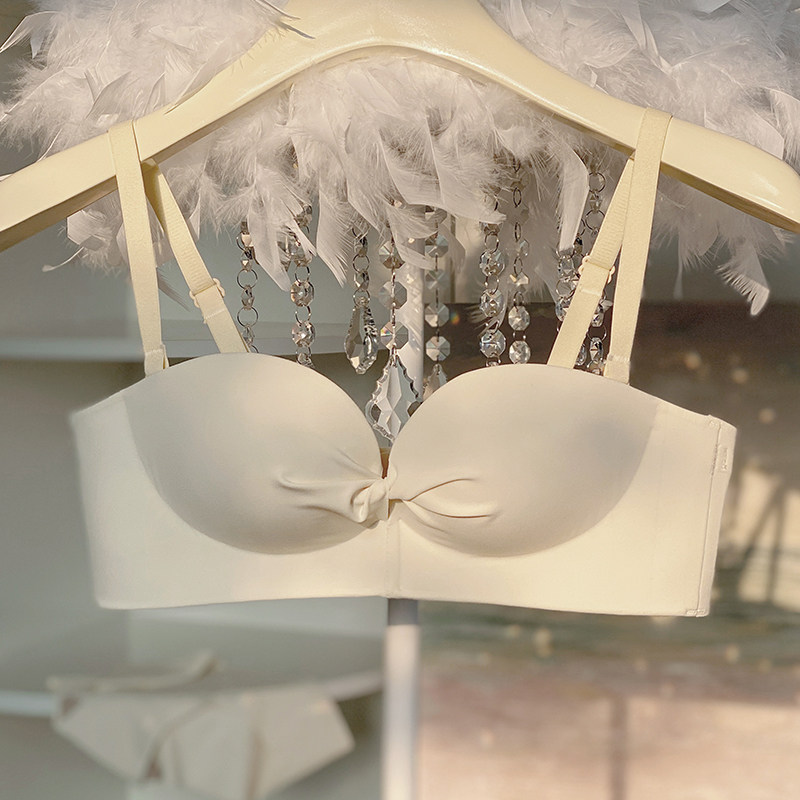 Half-cup coal-based underwear teenage girl small breasted without steel ring Multi-love cat conspicoy with no shoulder strap non-slip bra hood suit-Taobao