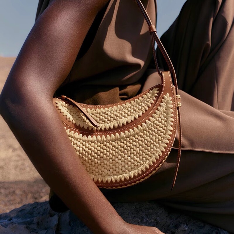 2025 New Raffia Woven Bag, Shoulder Bag, Half-Moon Bag, Vacation Style Beach Bag, Seaside Raffia Weaving