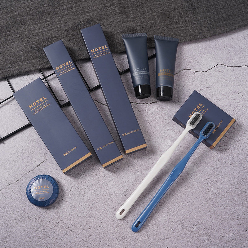 Star hotel Minjuku disposable toiletries complete with custom-made high-end guesthouse disposable toothbrush toothpaste suit