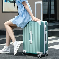 Свежая зеленая одиночная коробка