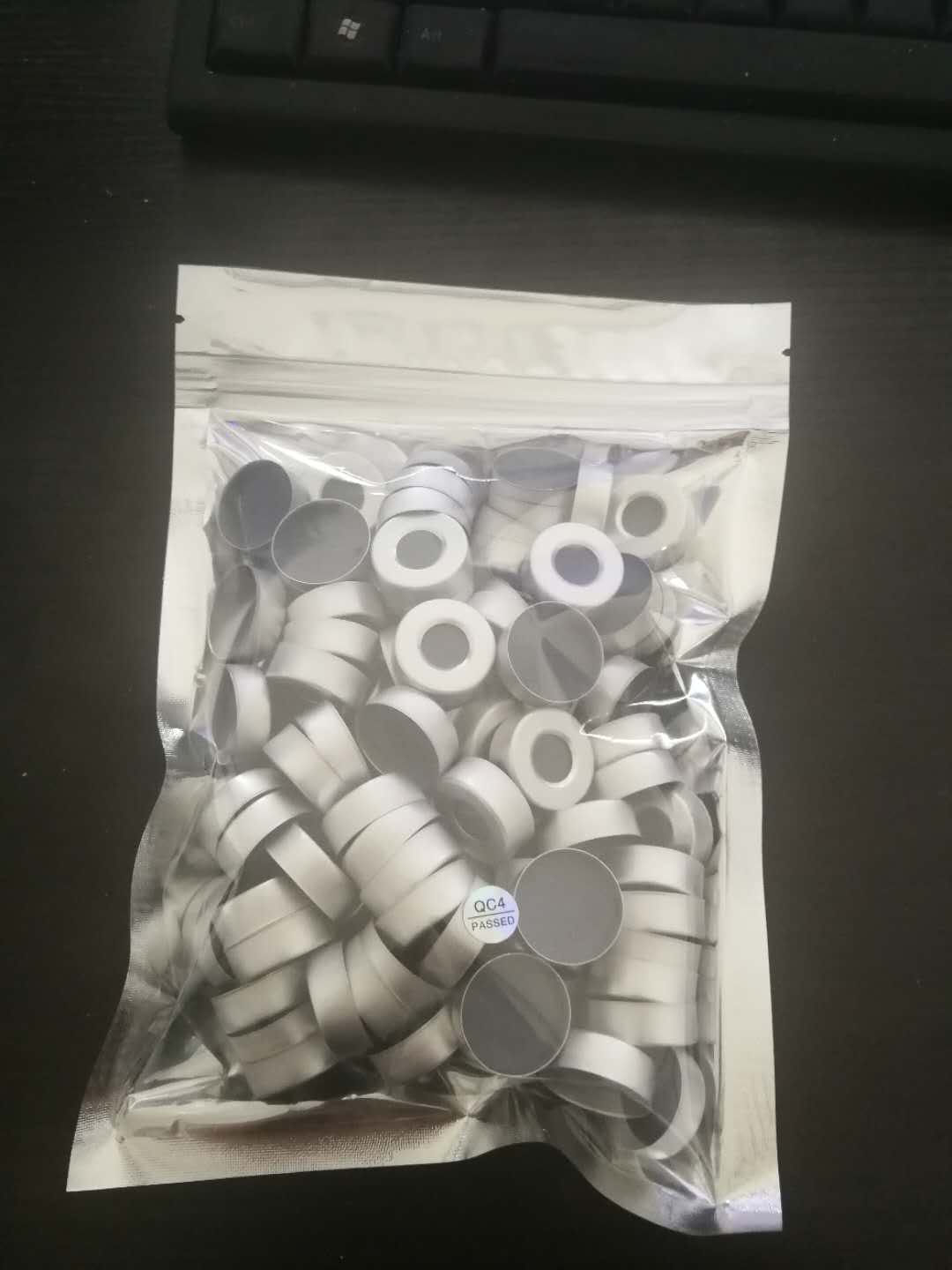 20mm丁基橡胶/PTFE可用于医药隔垫气相进样垫片灰色胶塞垫HM-4483