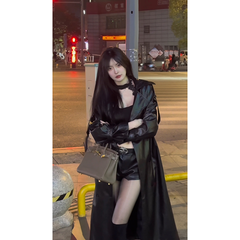 Mid-Length Black Pu Leather Trench Coat for Men, Autumn and Winter, British Style, High-End Shoulder-Padded Cthulhu Office Coat Mid-Length Black Pu Leather Trench Coat for Men, Autumn and Winter, British Style, High-End Shoulder-Padded Cthulhu Office Coat