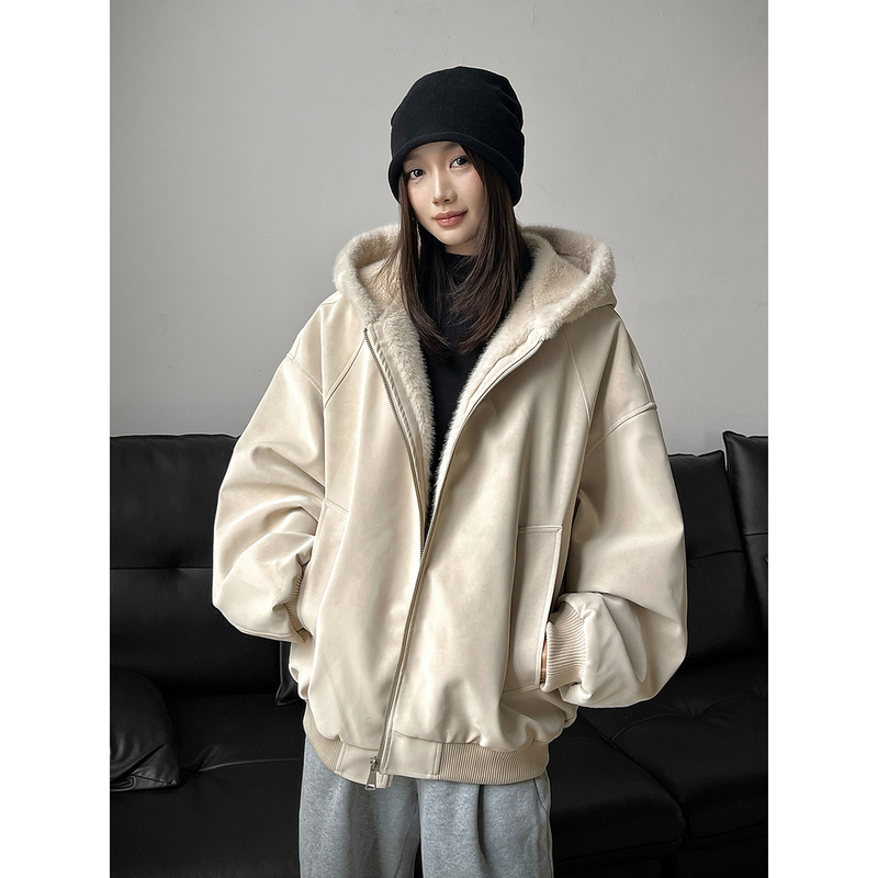 American-Style Hooded Lamb Wool Jacket for Men and Women, Winter Fleece-Lined Warm Cotton Coat with Fur Collar and Pu Leather Jacket