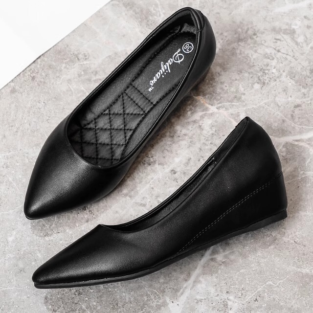 Women's Black Pointed-Toe Leather Shoes with Hidden Height Increase, Shallow Mouth, Soft Sole, Wedge Heel, Suitable for Commuting, Standing for Long Periods Without Fatigue, All-Season Work Shoes, Single Shoes for Women