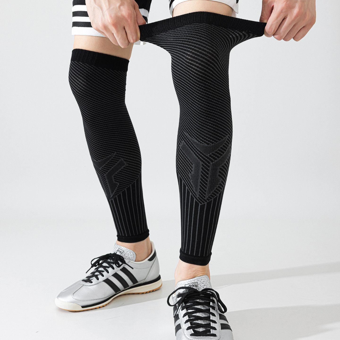 专业运动压缩过膝袜套适合跑步骑行吗?2025年新趋势解读